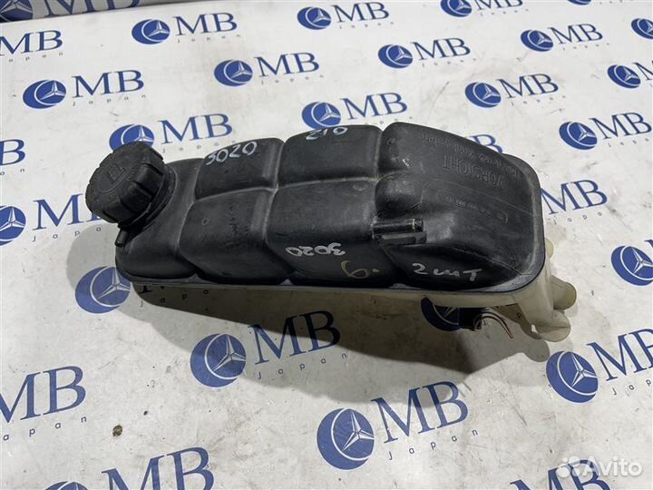 Бачок расширительный Mercedes-Benz E-Class W210