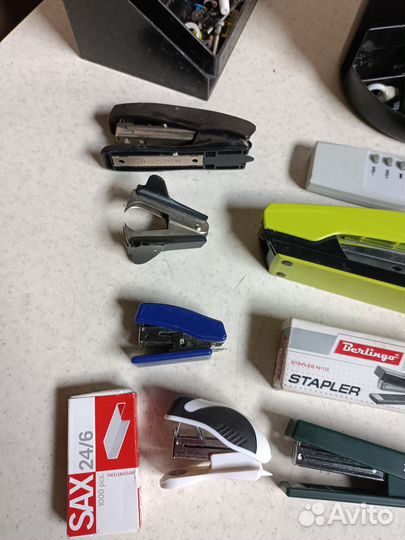 Степлеры и подставки для ручек