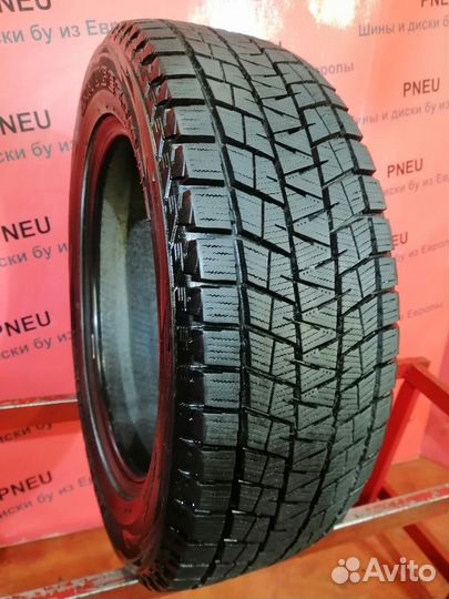 Bridgestone Blizzak DM-V1 215/60 R17 96Q