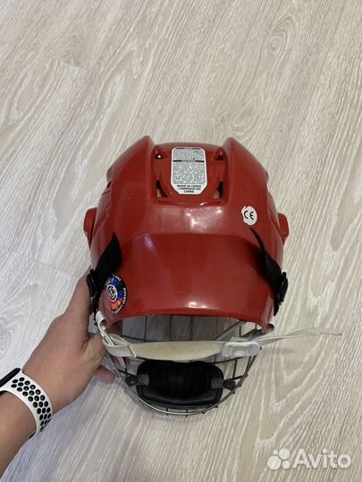 Хоккейный шлем профессиональный