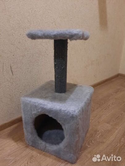 Домик для кошки с когтеточкой