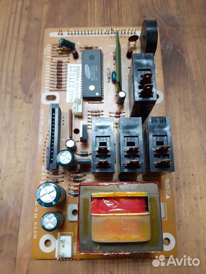 Плата управления свч Samsung 95CE 941029