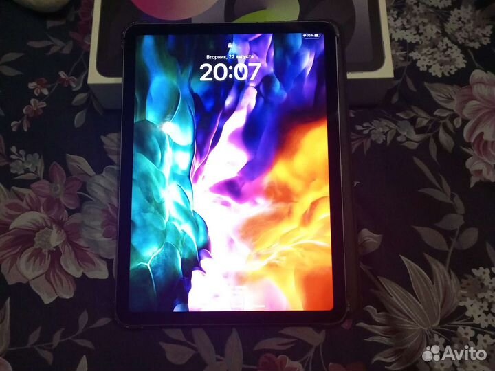 iPad air 4 64gb wifi+Cellular