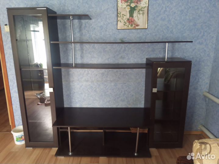 Продам стенку в гостиную