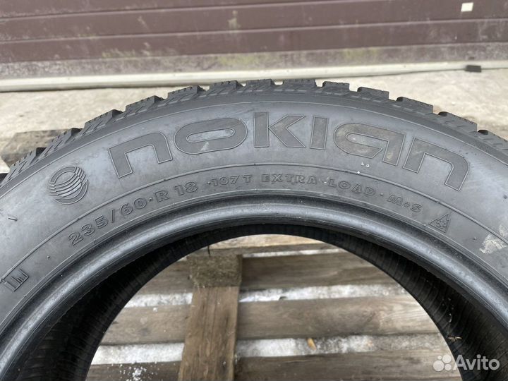 Nokian Tyres Hakkapeliitta SUV 235/60 R18