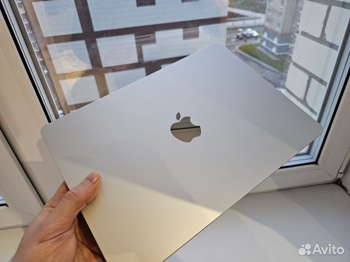 Apple MacBook Air 13 2022 m2 8 512