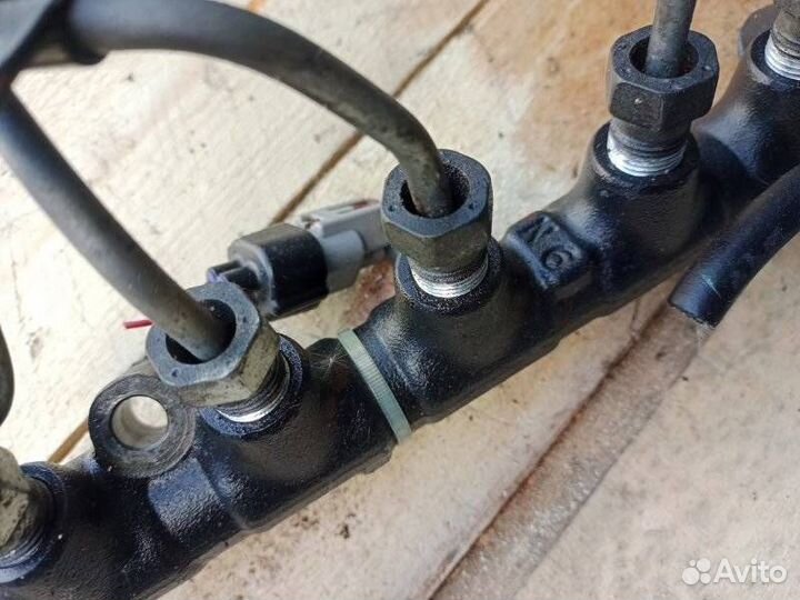 Топливная рейка Toyota Rav4 1CD-FTV