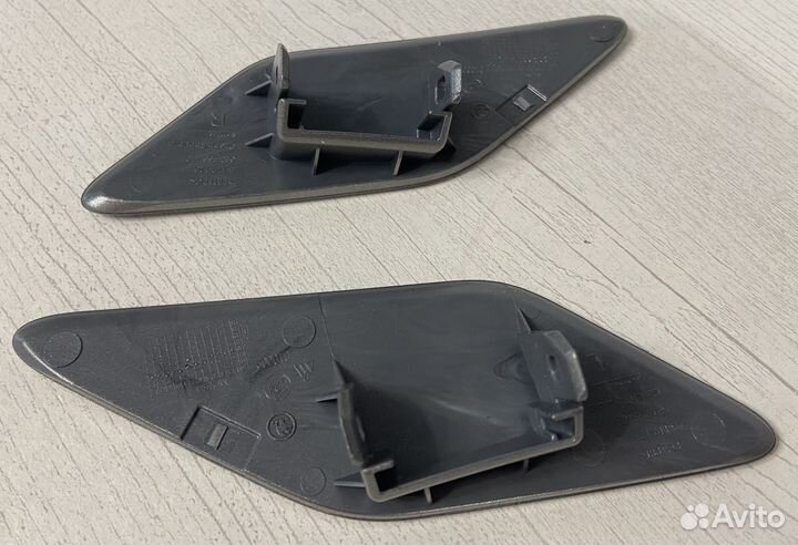 Крышки фароомывателей Skoda Octavia A8