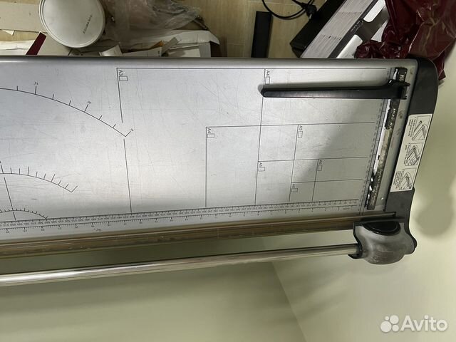 Резак для бумаги роликовый