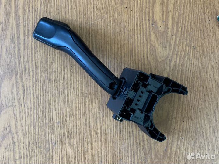 Переключатель стеклоочистителей Passat B5 Audi A6