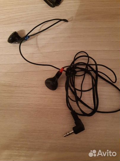 Наушники с микрофоном для телефона