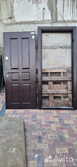 Дверь входная