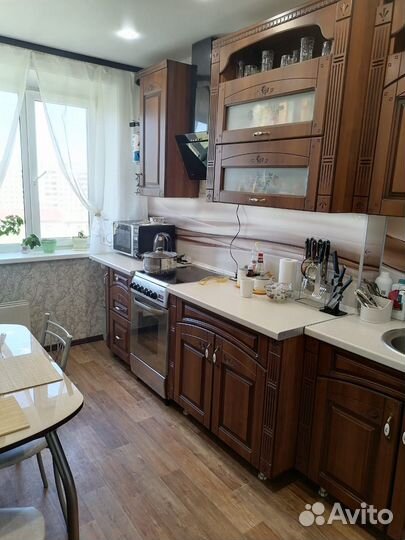 Продам кухню