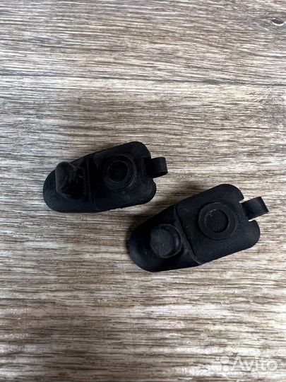 Держатель для ковриков Infiniti, 749851maob