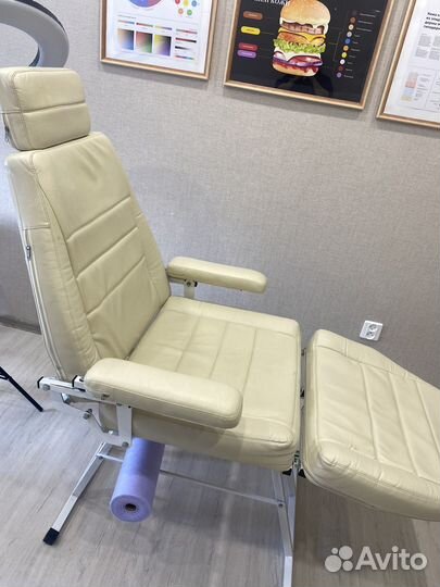 Кушетка косметологическая