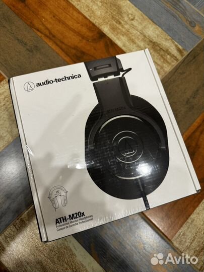Audio Technica ATH-M20X профессиональные наушники