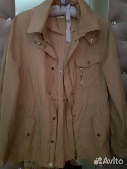 Ветровка zarina.44 р