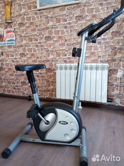 Тренажерный велосипед