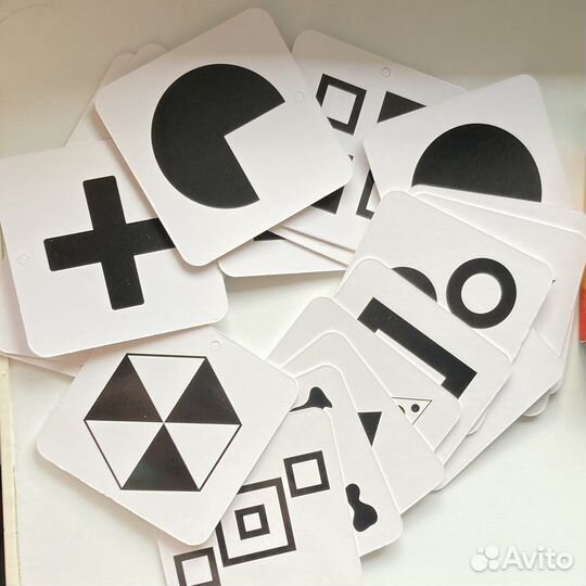 Черно-белые картинки для новорожденных