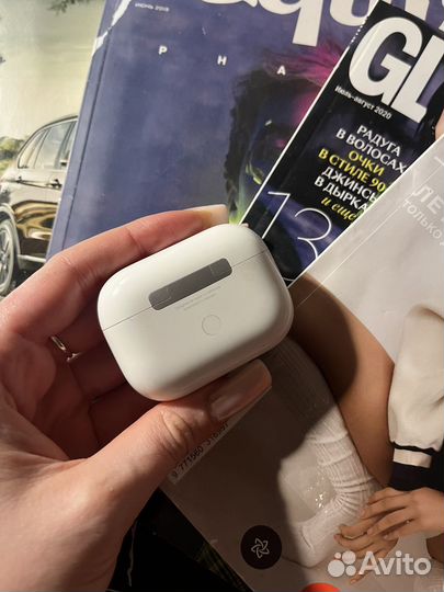 Оригинальный кейс от airpods pro