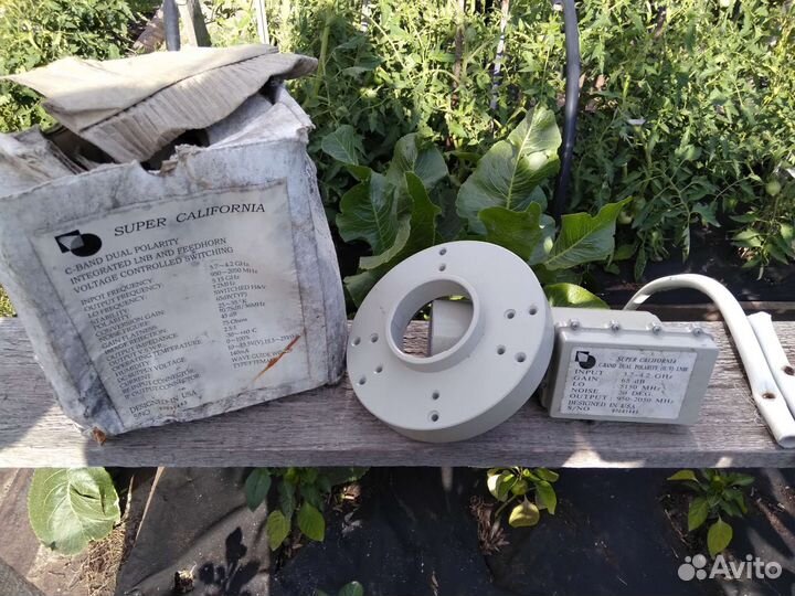 Понижающий преобращователь C-Band Dual Polarity