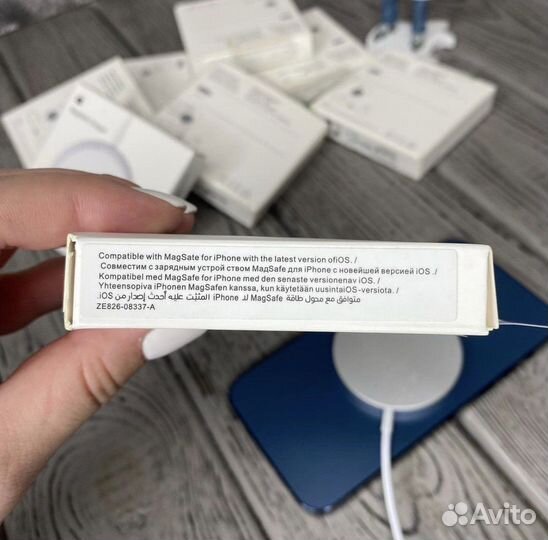 Зарядка MagSafe Charger на iPhone
