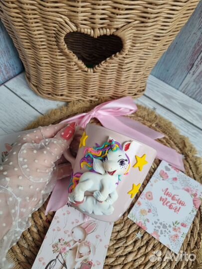 Кружка с декором из полимерной глины