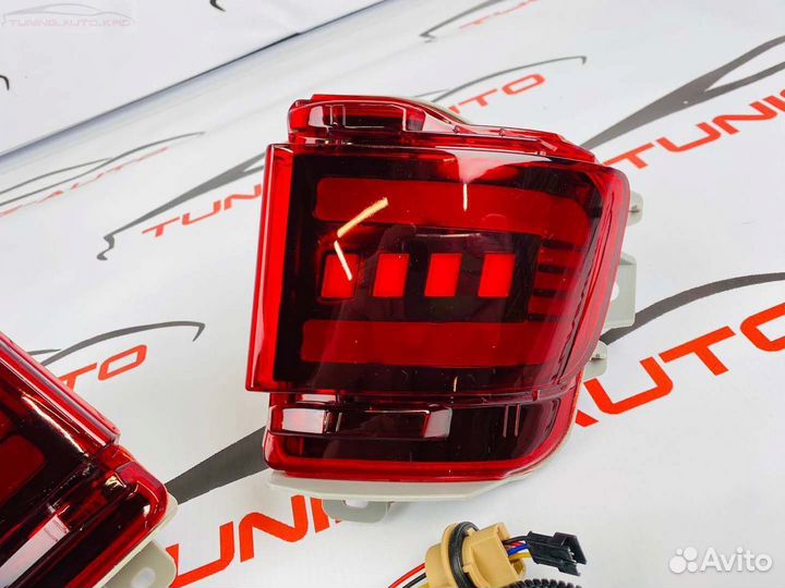 Катафоты в задний бампер Toyota LC 200 тюнинг D062