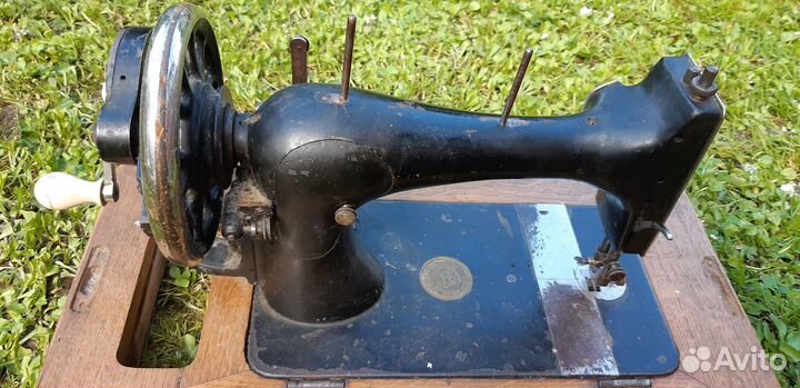 Швейная машинка бу старинная немецкая