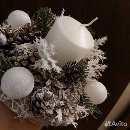 Новогодняя композиция для стола со свечей