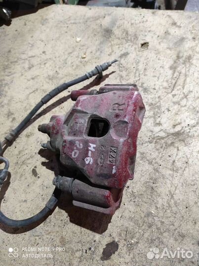 Передний правый суппорт мазда 6 gg 1.8