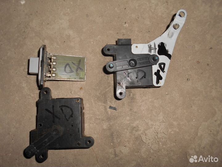 Моторчик заслонки Hyundai Elantra XD