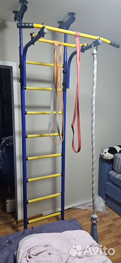 Шведская стенка с турником