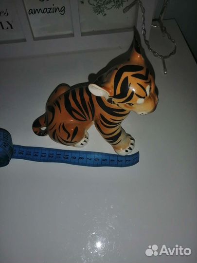Фарфоровая статуэтка лфз тигренок