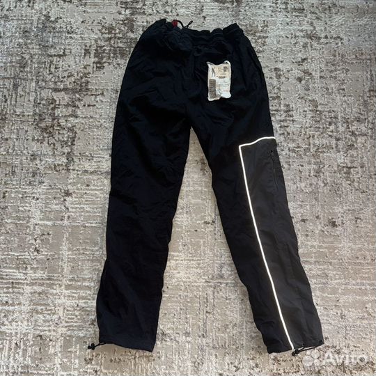 Нейлоновые штаны C2H4