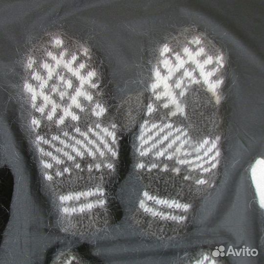 Варежки пуховые (ручная вязка узорами жаккарда)