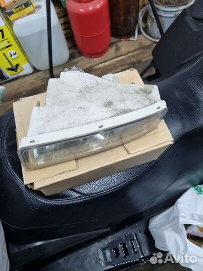 Туманка LX470