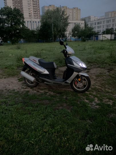 Скутер Irbis