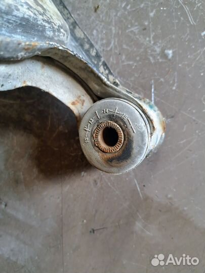 Рычаг передний Chevrolet Lacetti