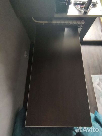 Письменный стол