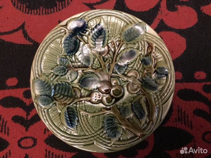 Настенная тарелка зик Конаково