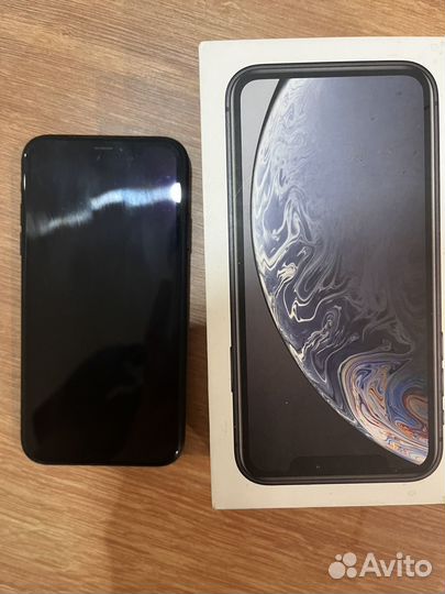 iPhone Xr, 64 ГБ