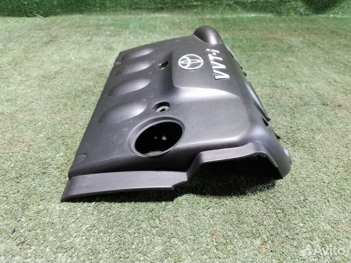 Декоративная крышка двигателя Toyota Corolla