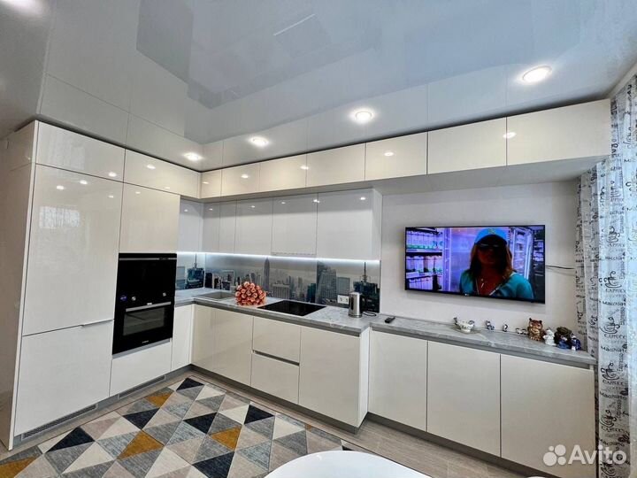 Прямая кухня на заказ. Фабрика в Омске