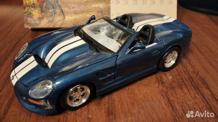 Модель автомобиля shelby 1:24