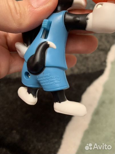 Игрушки mcdonalds кот сильвестр