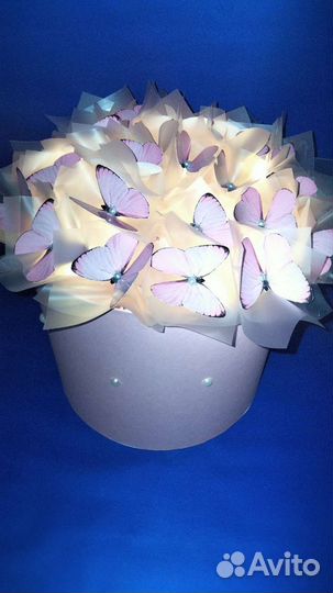 Букет из бабочек светящийся