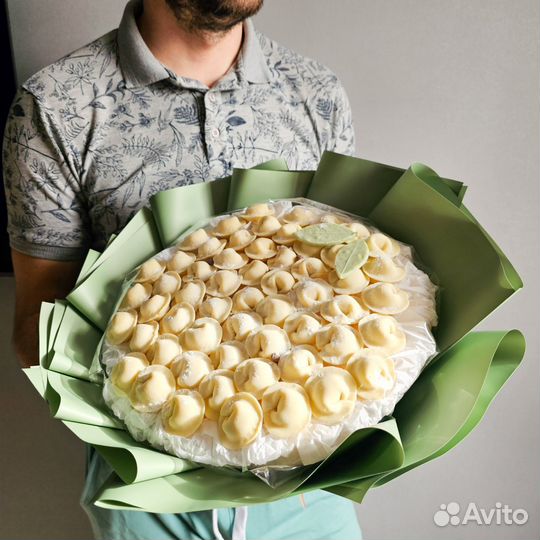 Букет из шоколадных пельменей