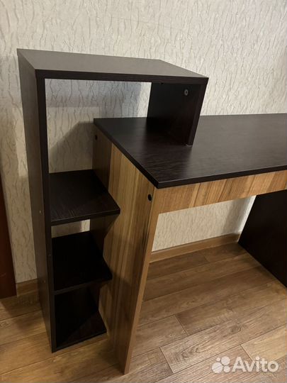 Стол компьютерный