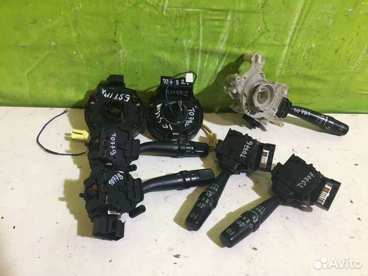 Переключатель шлейф датчик угла поворота Toyota